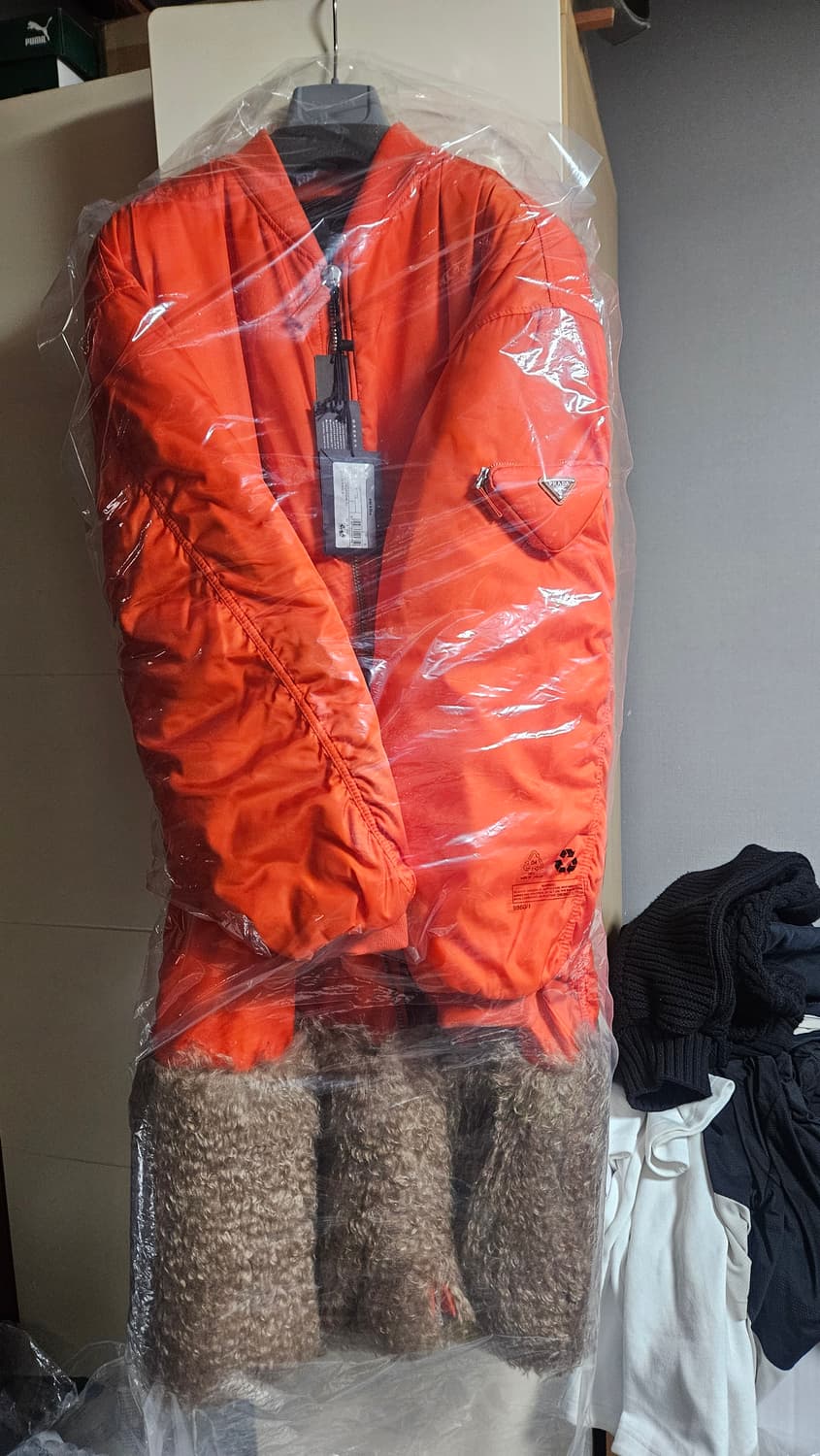 프라다 라프시몬스 롱 봄버 항공자켓 2천만원짜리 상품이미지10