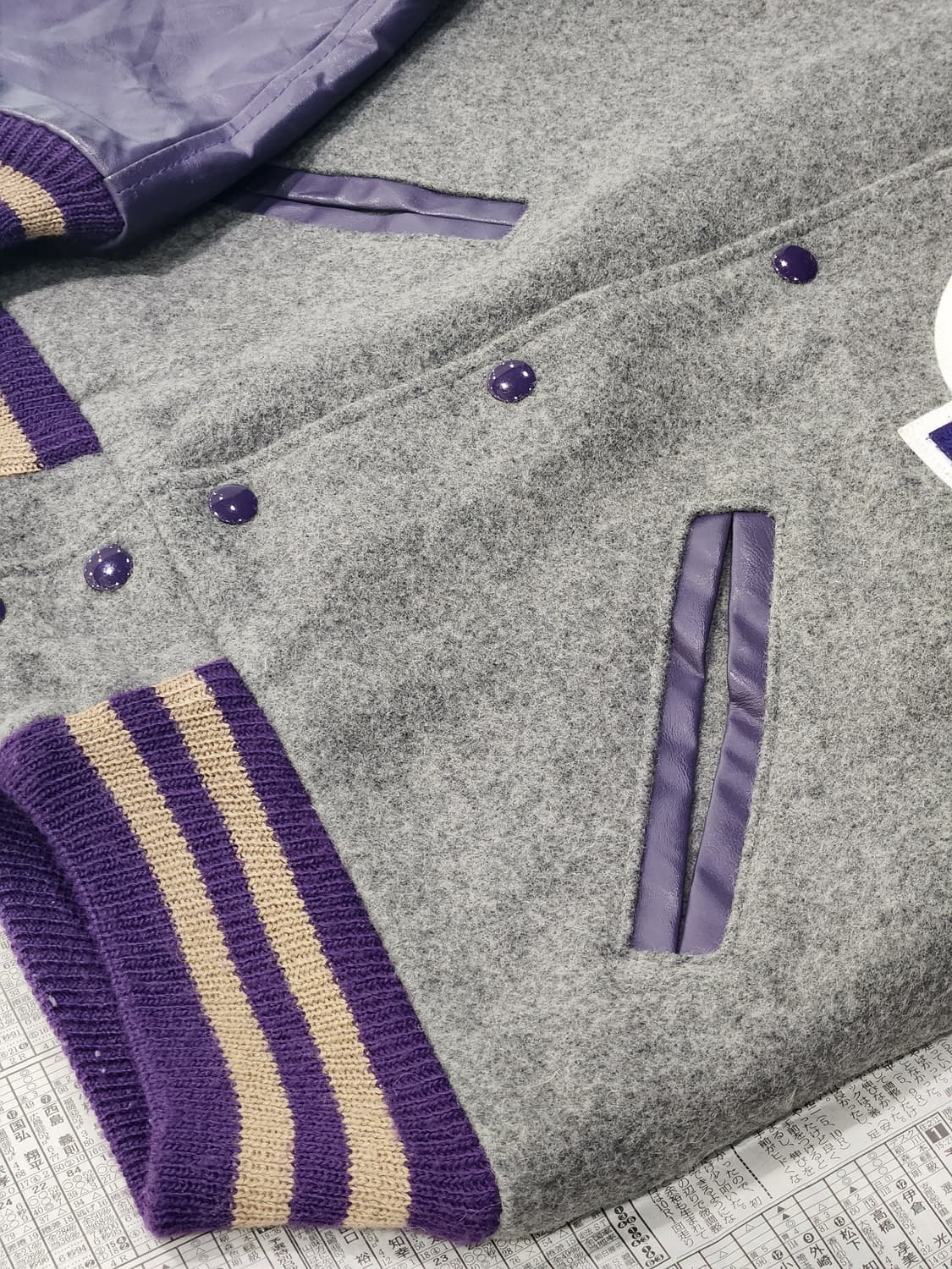 90's NEFF 레더 바시티 자켓 S  상품이미지3