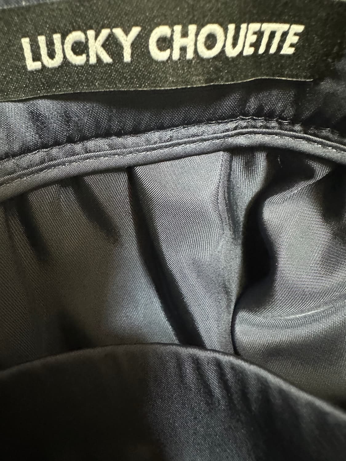 럭키슈에뜨 블랙 롱샤 스커트 상품이미지6