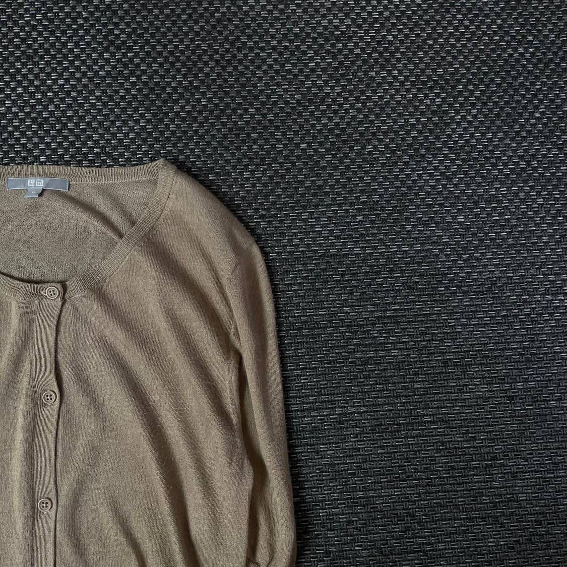 유니클로 베이지 라운드넥 반팔 가디건 XL 상품이미지3