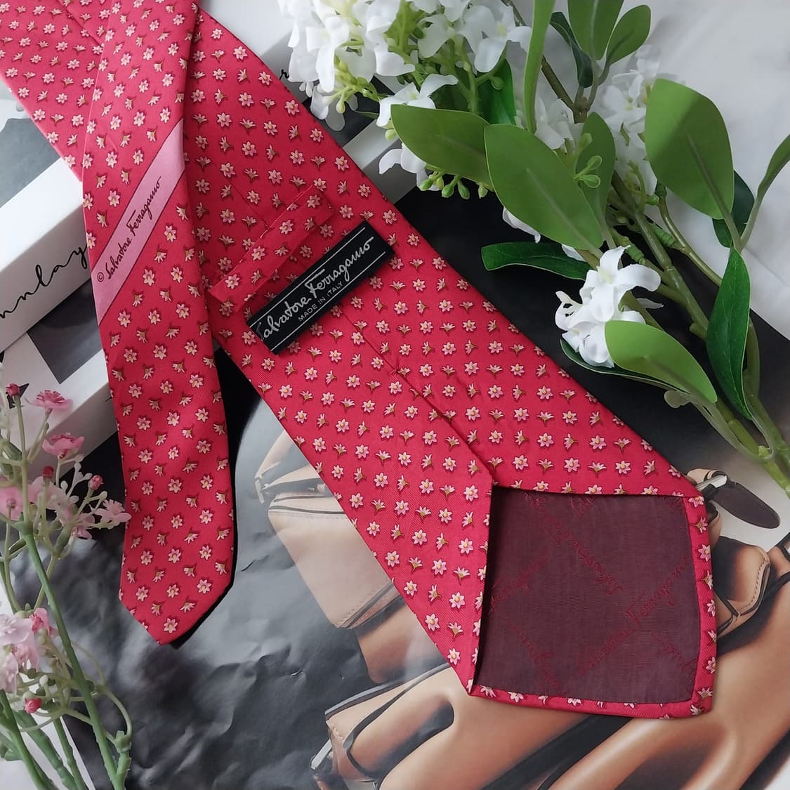 살바토레 페라가모 실크 레드 플라워 넥타이 9.8cm A등급 K1620
 상품이미지5