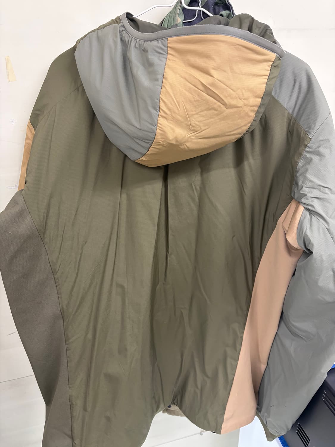 아크테릭스 아톰후디 L 판매합니다 상품이미지4