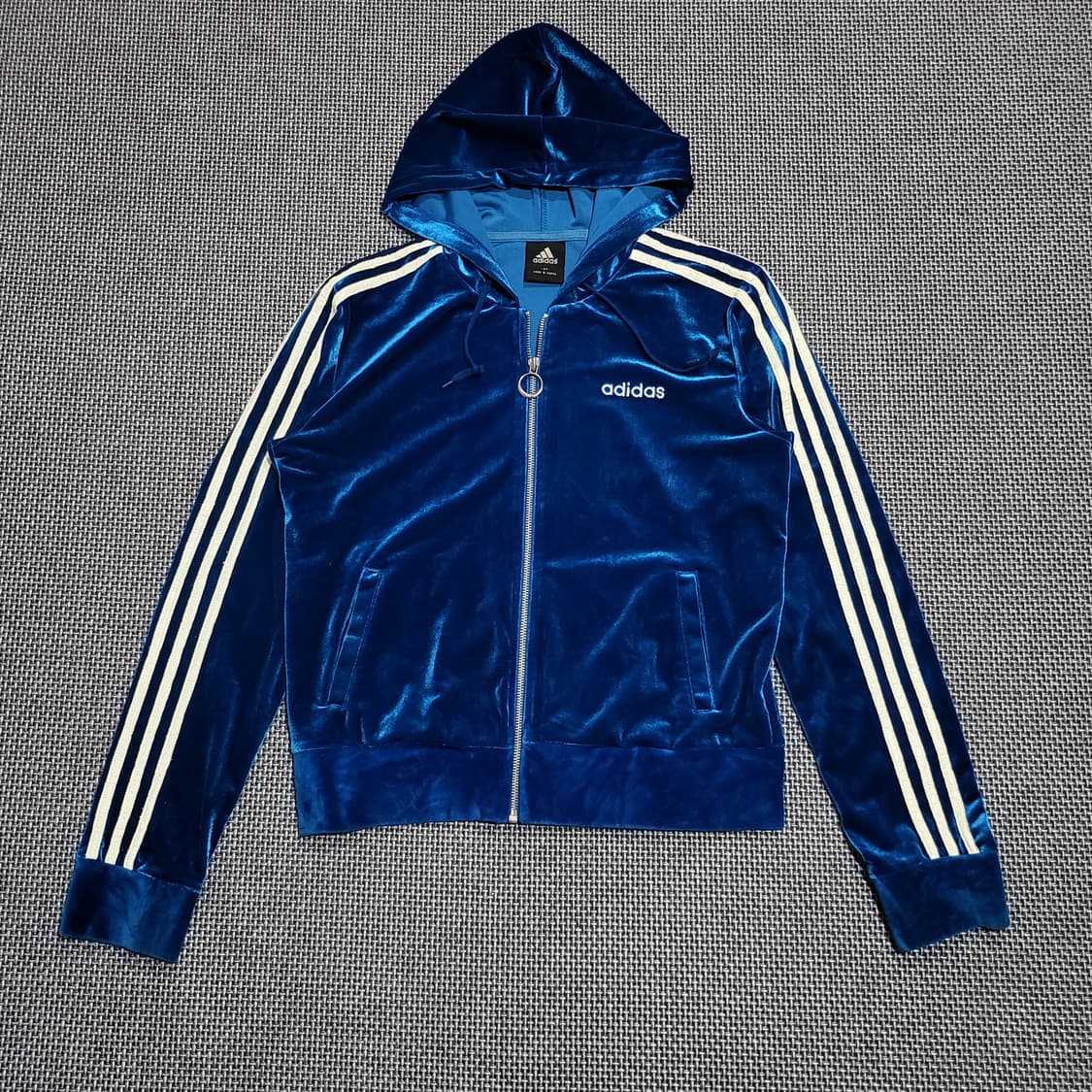 (여성) 아디다스 벨벳 트랙탑 후드 집업 (95) 상품이미지1