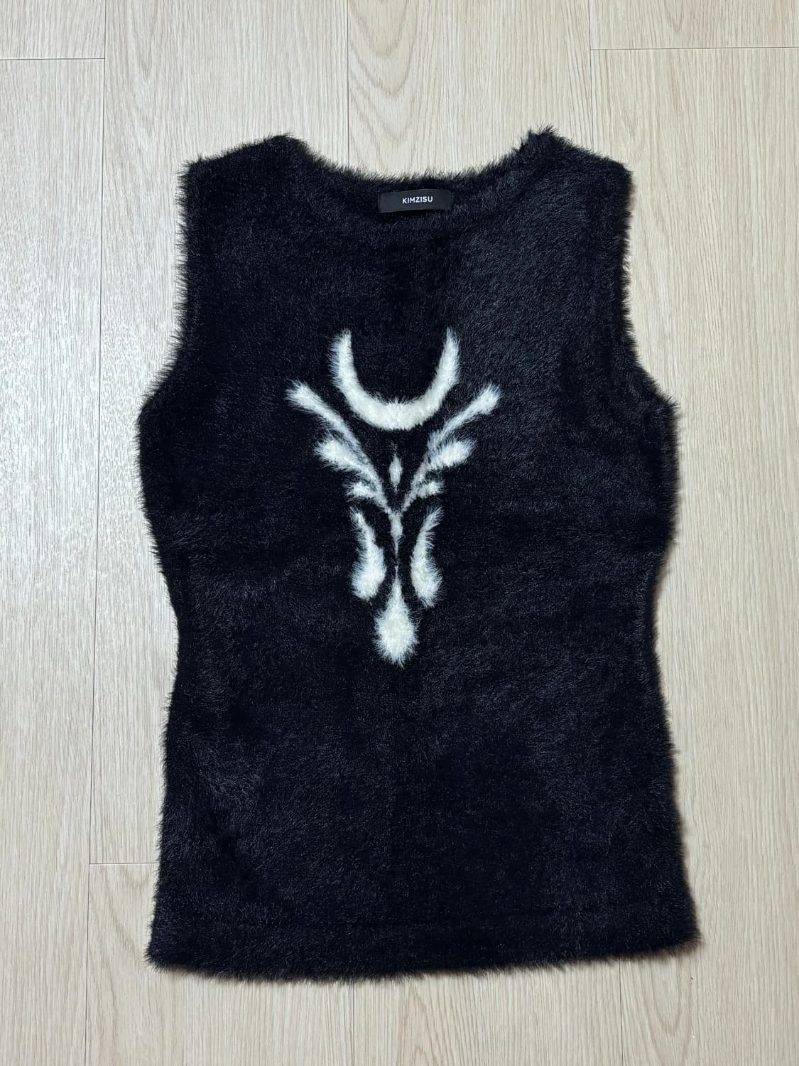 KIMZISU - Elemental Motif Furry Knit Top 상품이미지2