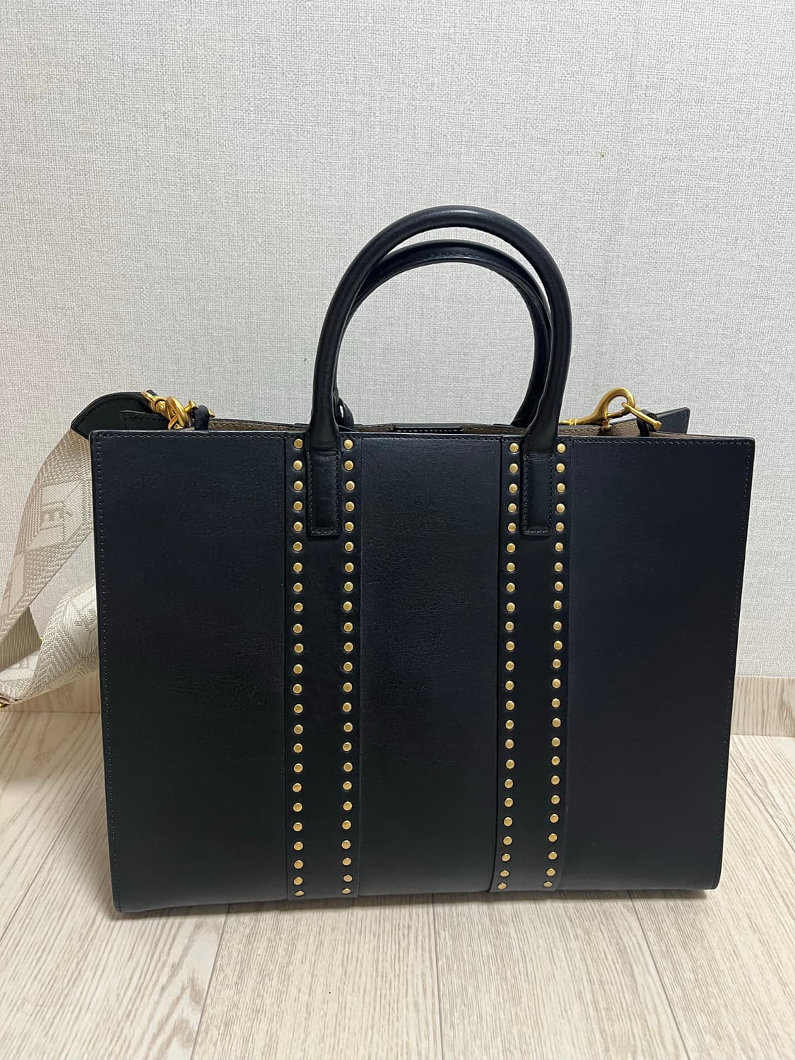 아떼 바네사브루노 오페라백 라지 블랙 상품이미지2