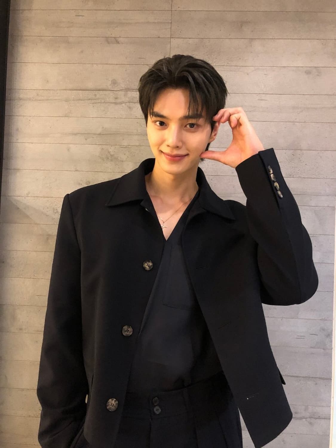 [XL] 렉토 울 블렌드 크롭 숏 자켓 네이비 상품이미지1