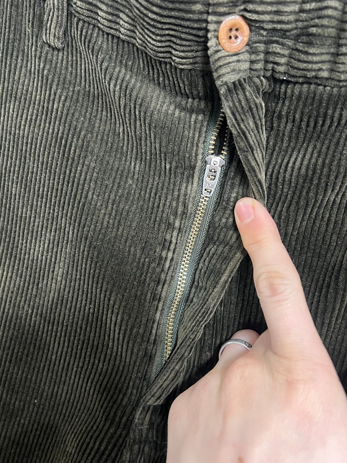 Polo Ralph Lauren 폴로 랄프로렌 카키 코듀로이 팬츠 상품이미지3