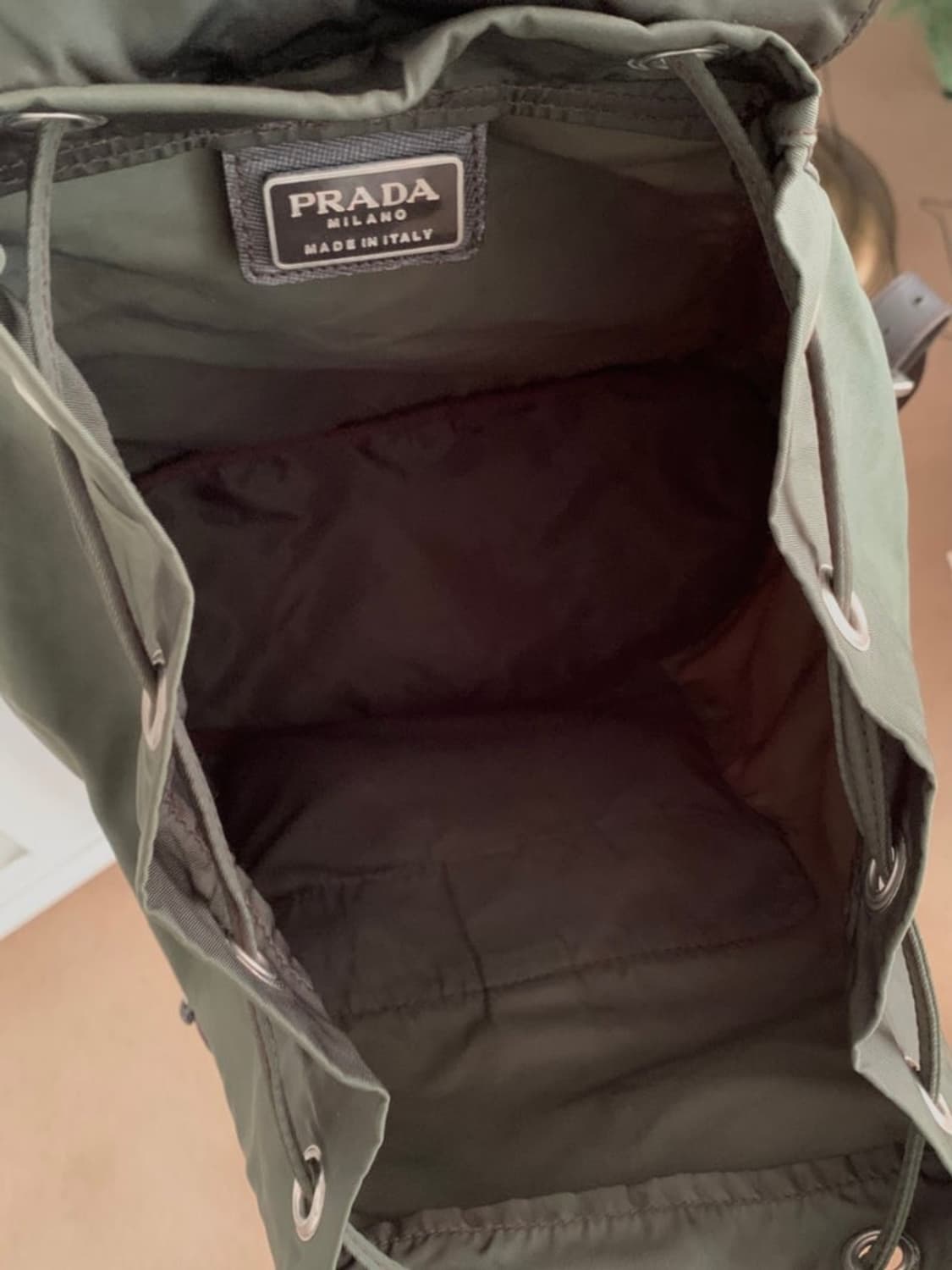 빈티지 프라다 포코노 백팩 카키 상품이미지10