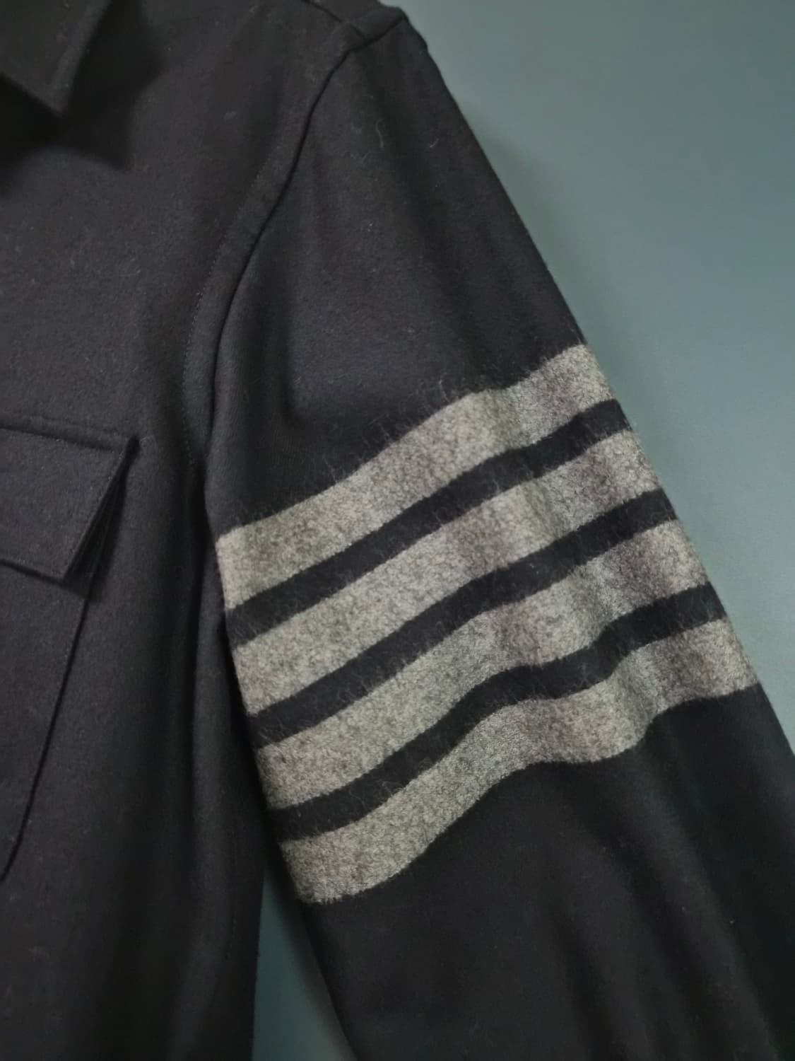 톰브라운 울 플란넬 셔츠 블랙 2사이즈 상품이미지4