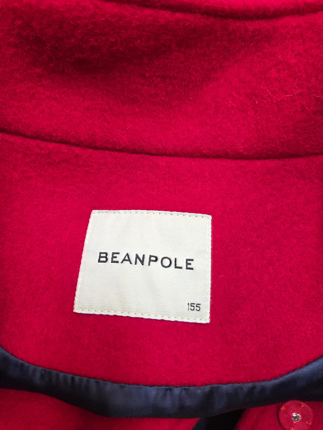 빨간색 빈폴 여아 코트 판매합니다. 사이즈는 155이고 모 89% 소재입 상품이미지3