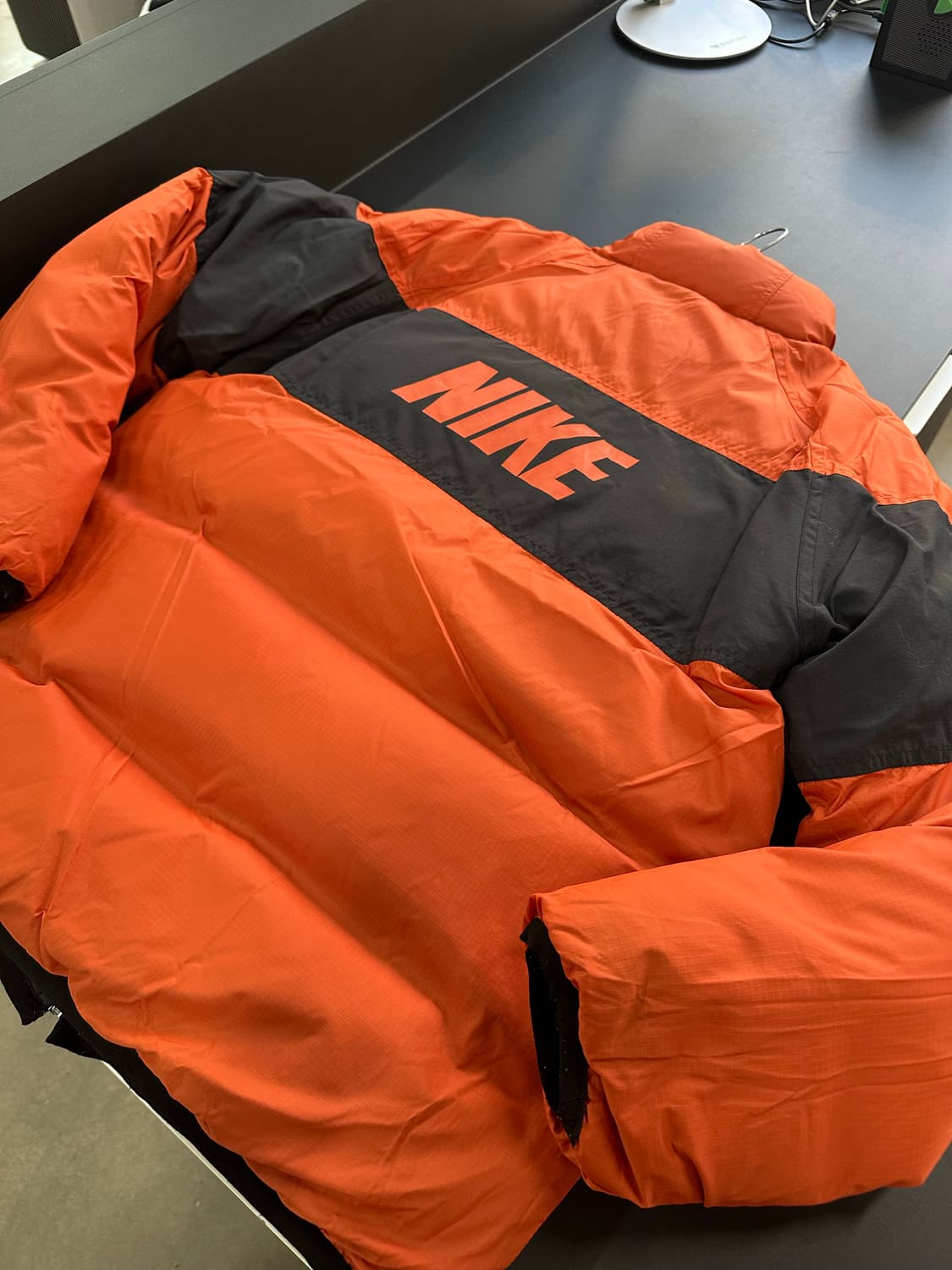 나이키 00s 리버시블 백빅로고 패딩 상품이미지6