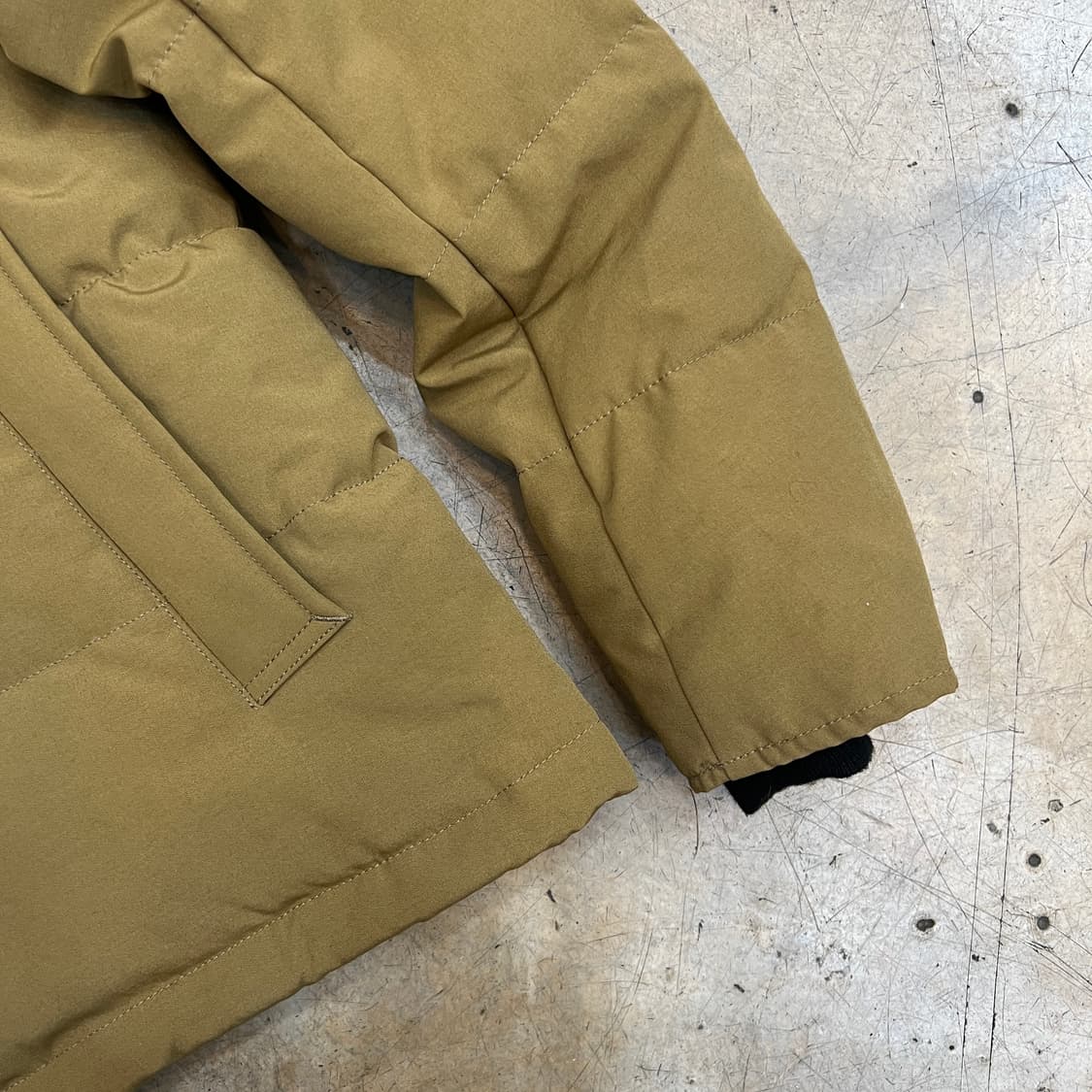 단톤 다운 자켓 상품이미지4