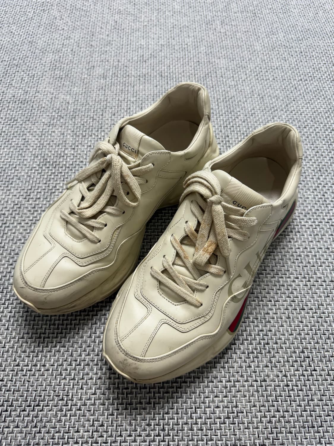 구찌 라이톤 띠로고 아이보리 스니커즈 신발 상품이미지3