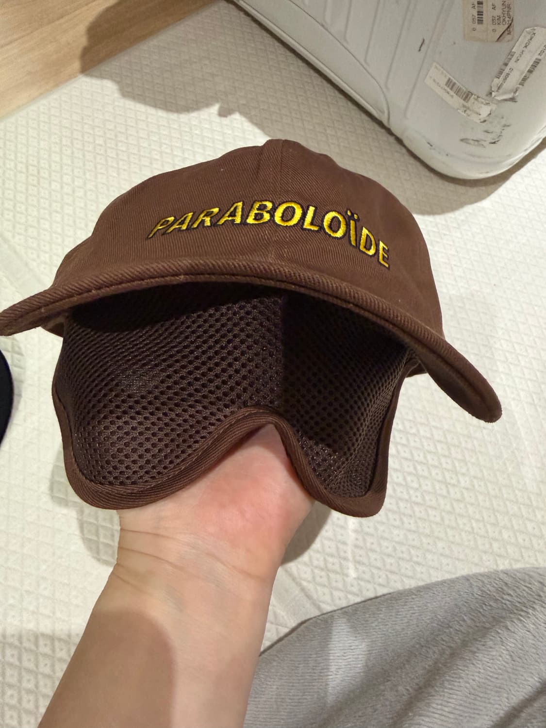 파라볼로이드 브라운 캡 미착용 상품이미지6