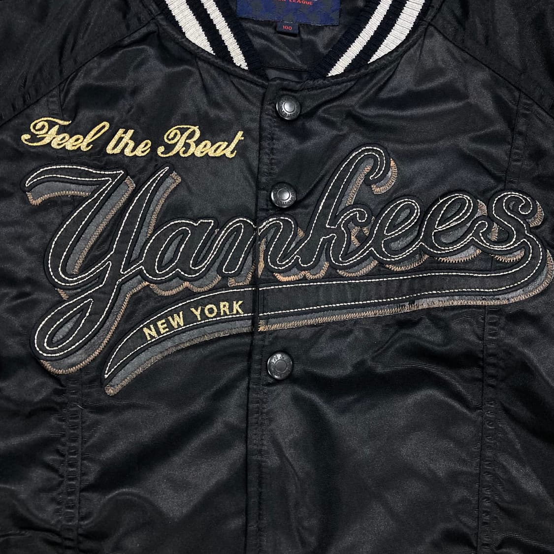 MLB 블랙 컬러 뉴욕양키스 빅로고 바시티 자켓 상품이미지2