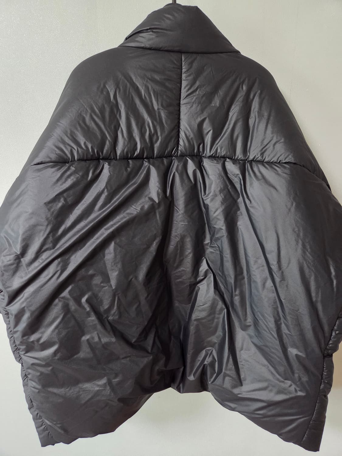 이지 갭 발렌시아가 패딩 상품이미지3