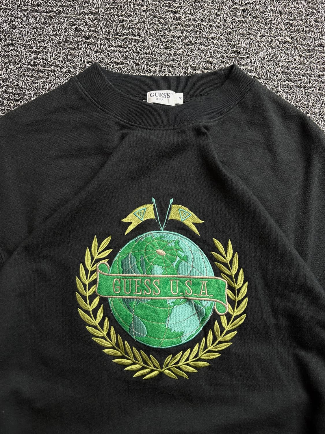 90s USA 게스 센터 자수 빅로고 크루넥 맨투맨 2624 상품이미지1