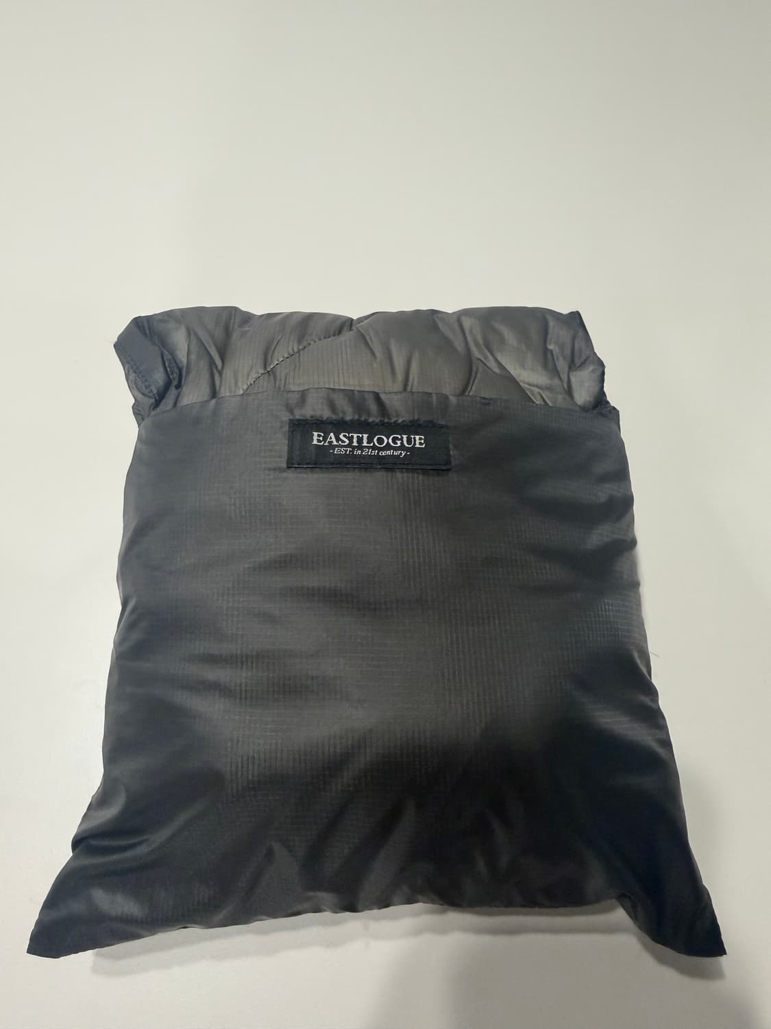 이스트로그 패딩 머플러 챠콜 새상품 상품이미지1