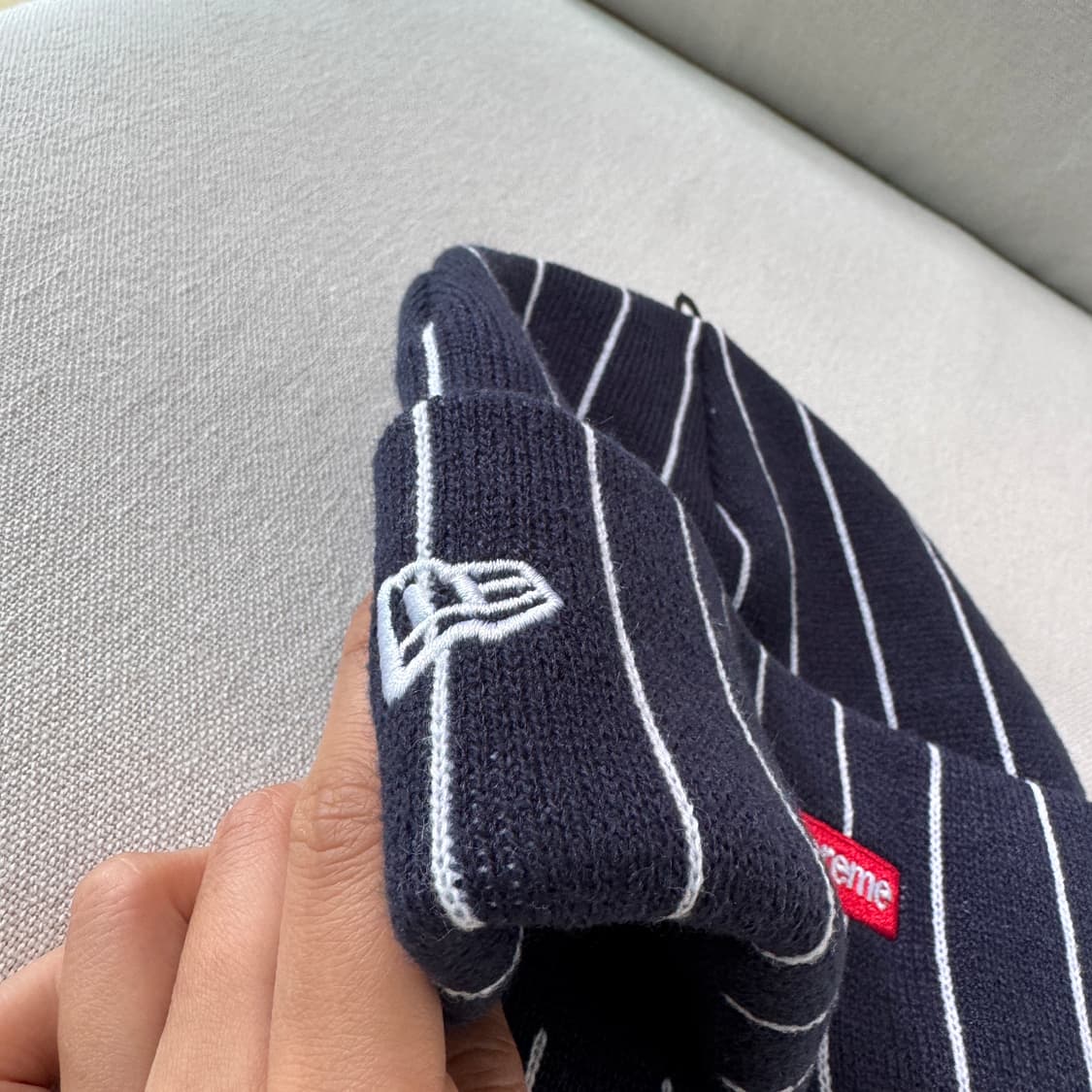 슈프림 뉴에라 데빌 로고 비니 스트라이프 상품이미지4