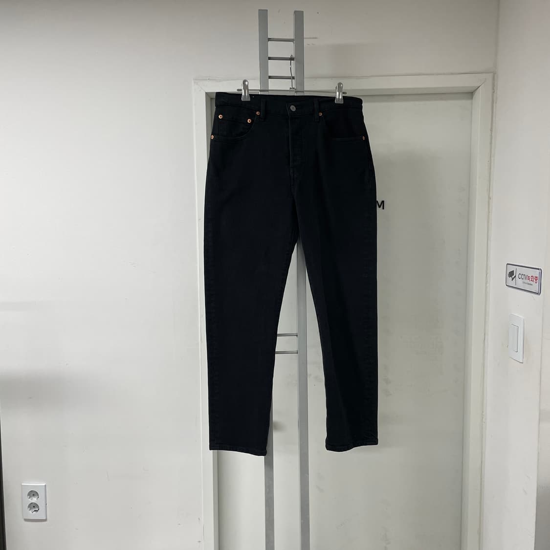 리바이스 501 블랙 데님 팬츠 W29 상품이미지5