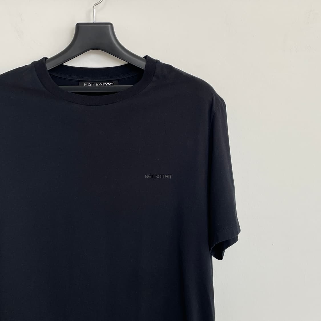 닐바렛 하단 셔츠 레이어드 블랙 반팔 티셔츠 상품이미지3