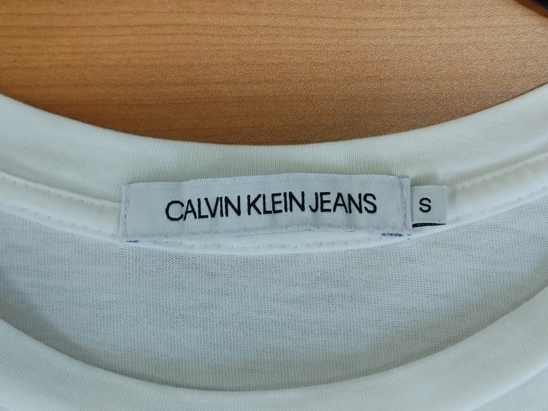 Calvin Klein 캘빈클라인 여성 화이트 반팔라운드티 상품이미지3