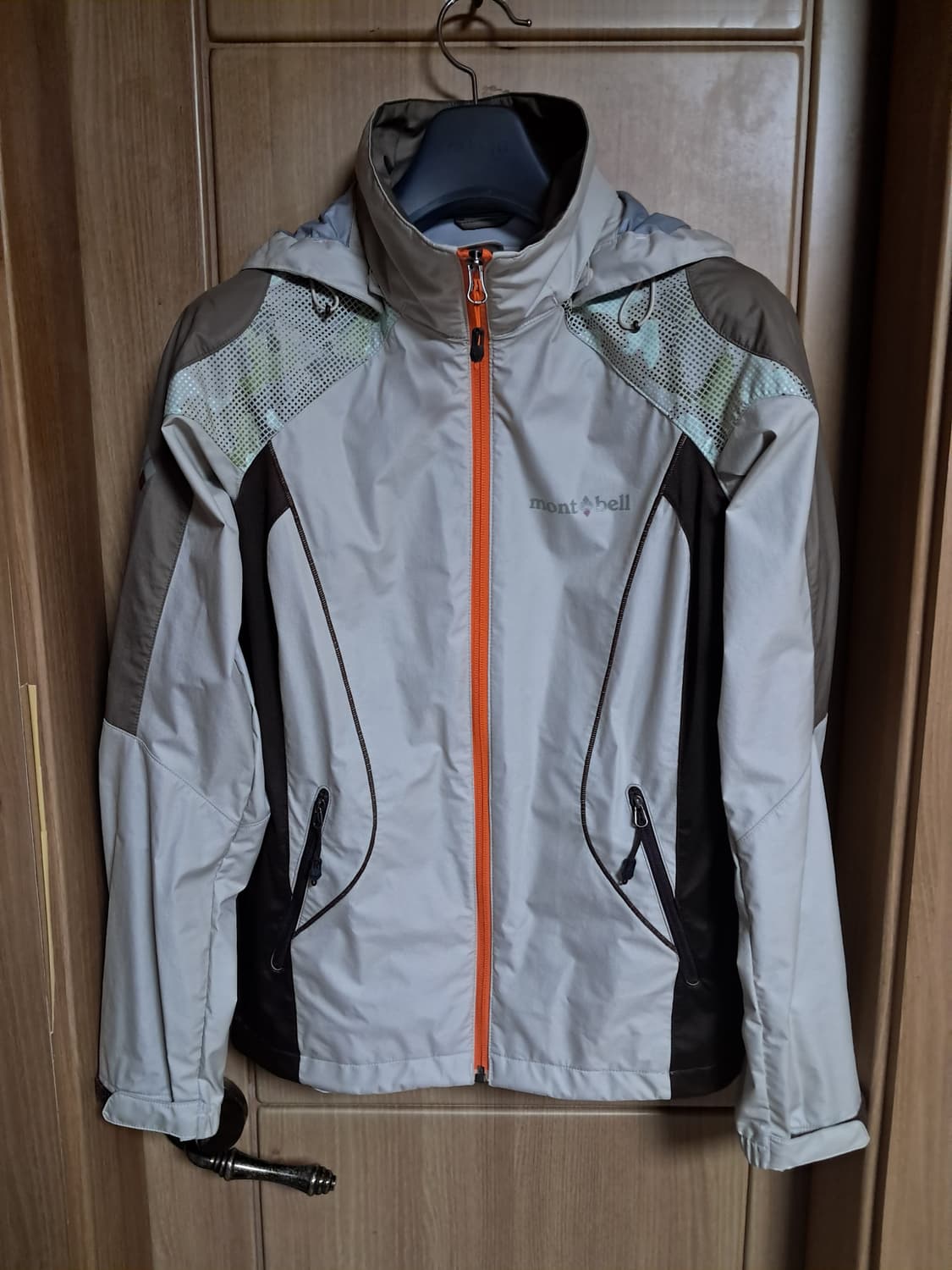 몽벨 여성 바람막이 95 상품이미지1