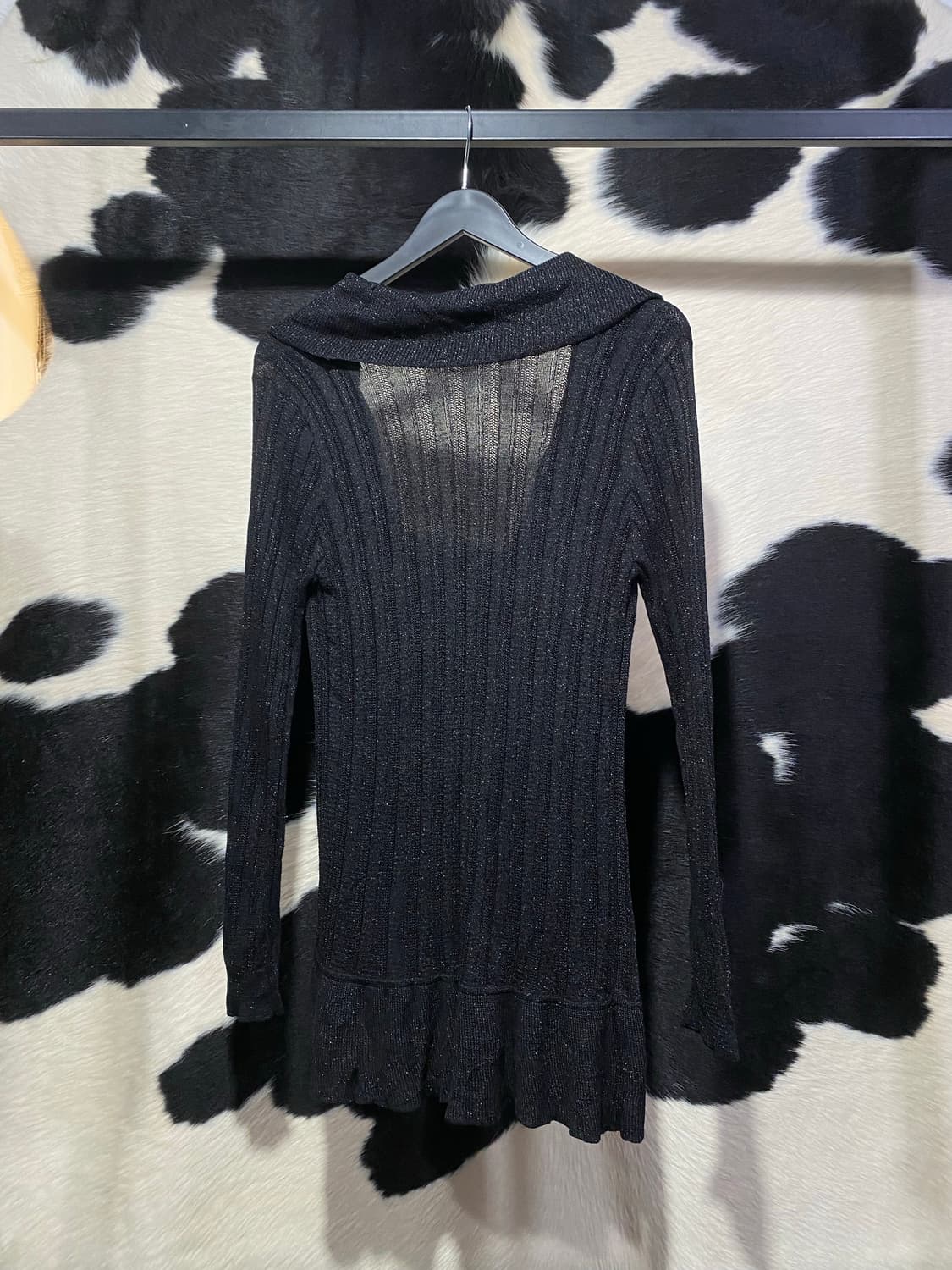 Theoria 글리터 프릴 언발 슬림핏 가디건 상품이미지4