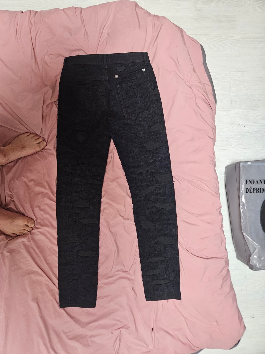 지방시 22FW 디스트로이드 진 Black 워싱 JEAN 상품이미지7