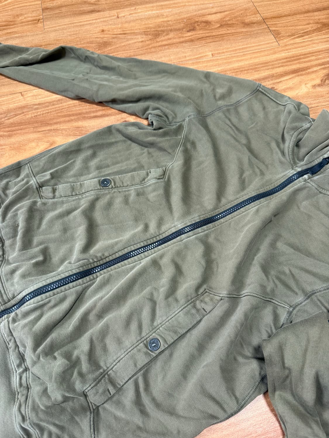 [L] 01SS 스톤아일랜드  카키 집업 상품이미지4