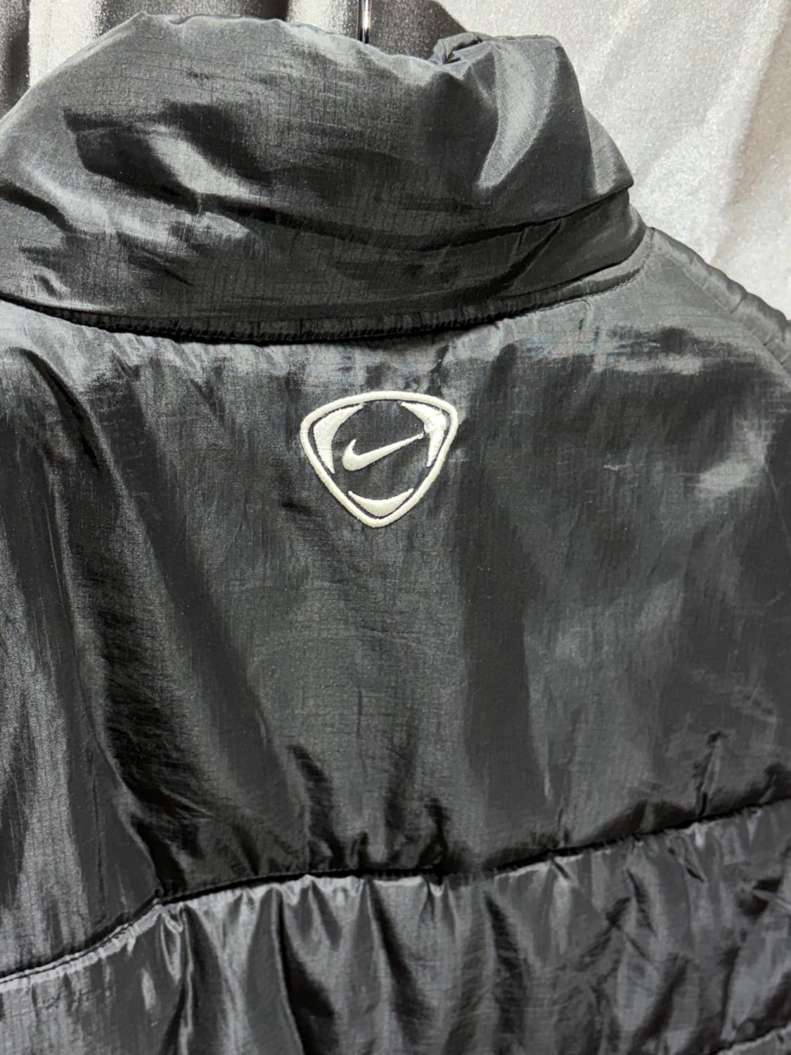 L 나이키 스우시 블랙 패딩 베스트 상품이미지3