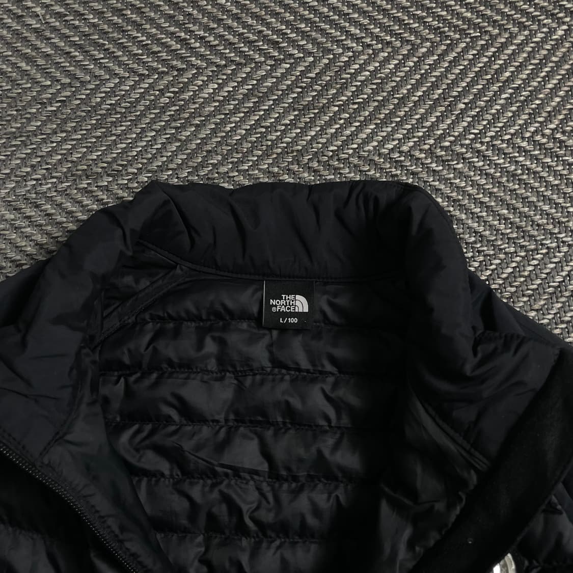 노스페이스 브이모션 경량 패딩 점퍼 블랙o 4747 상품이미지5
