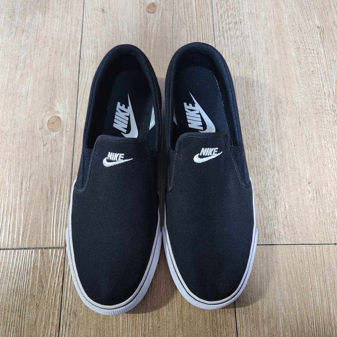 나이키 슬립온 270 상품이미지1