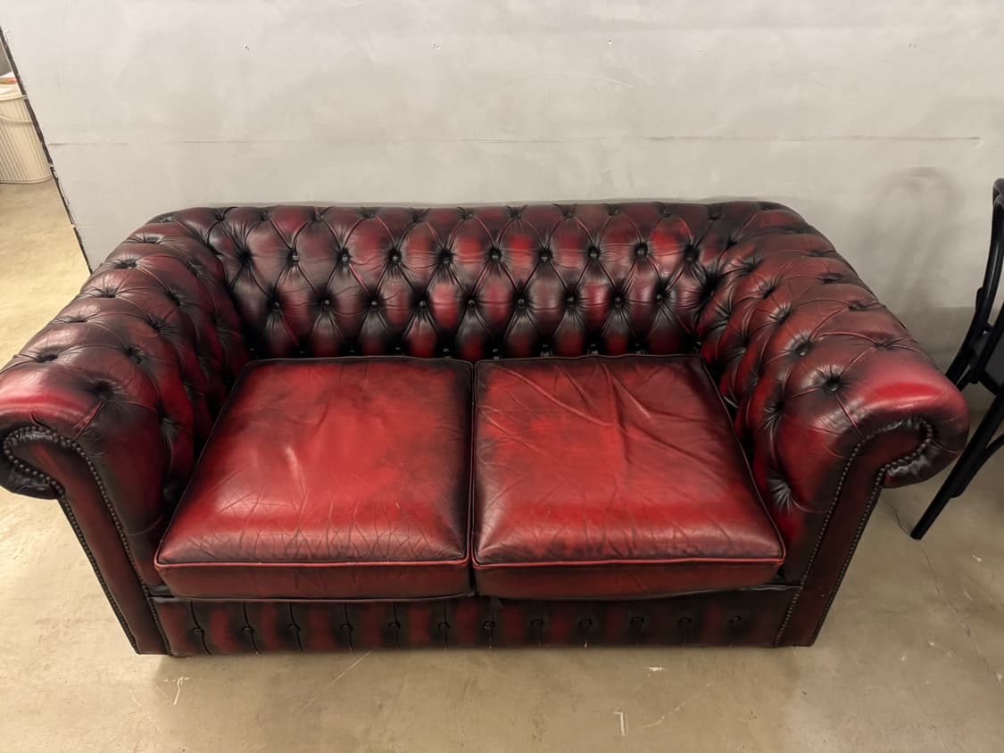버건디 레드 체스터필드 빈티지소파 상품이미지6