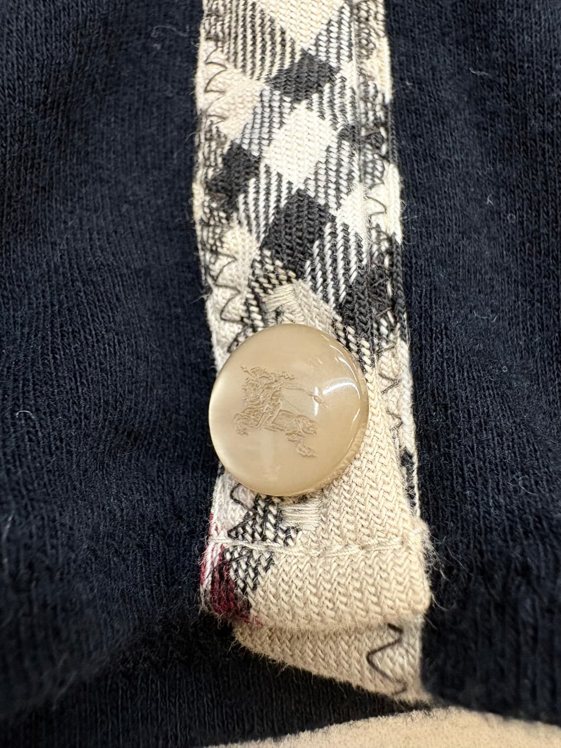 [ 38 ] 버버리 노바체크 트림 가디건 상품이미지6