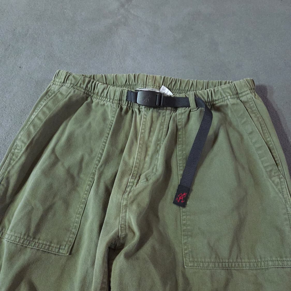 그라미치 루즈 테이퍼드 릿지 팬츠 아시아L 올리브 상품이미지2