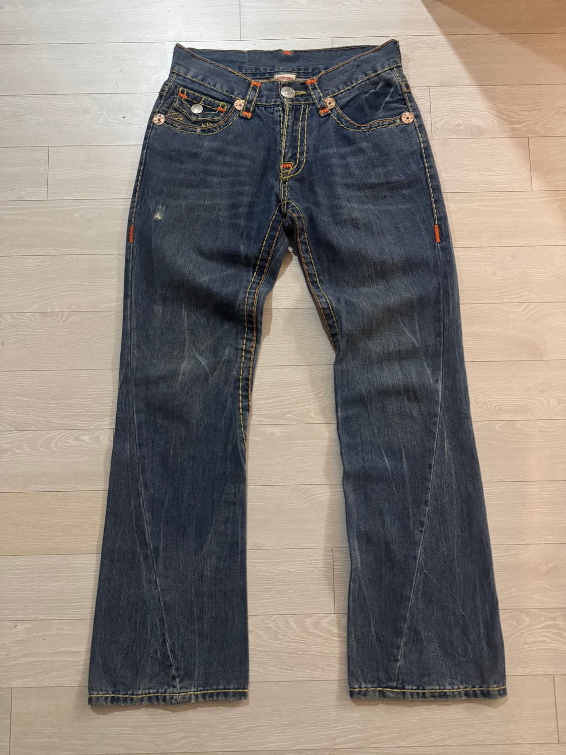 [30] 트루릴리젼 부츠컷 청바지 조이빅티 상품이미지1