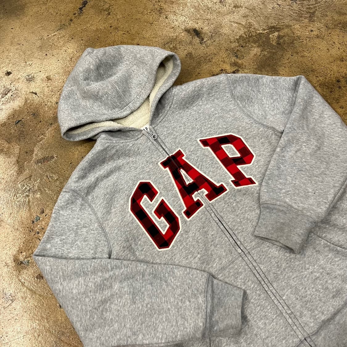 갭 양털 체크 로고 후드집업 상품이미지1