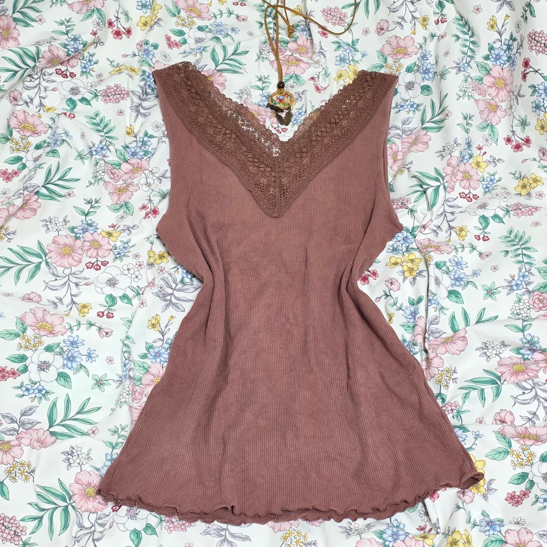 GU 일본빈티지)레이스 브라운 y2k 오네갸루 브이넥 슬리브리스 나시 상품이미지2