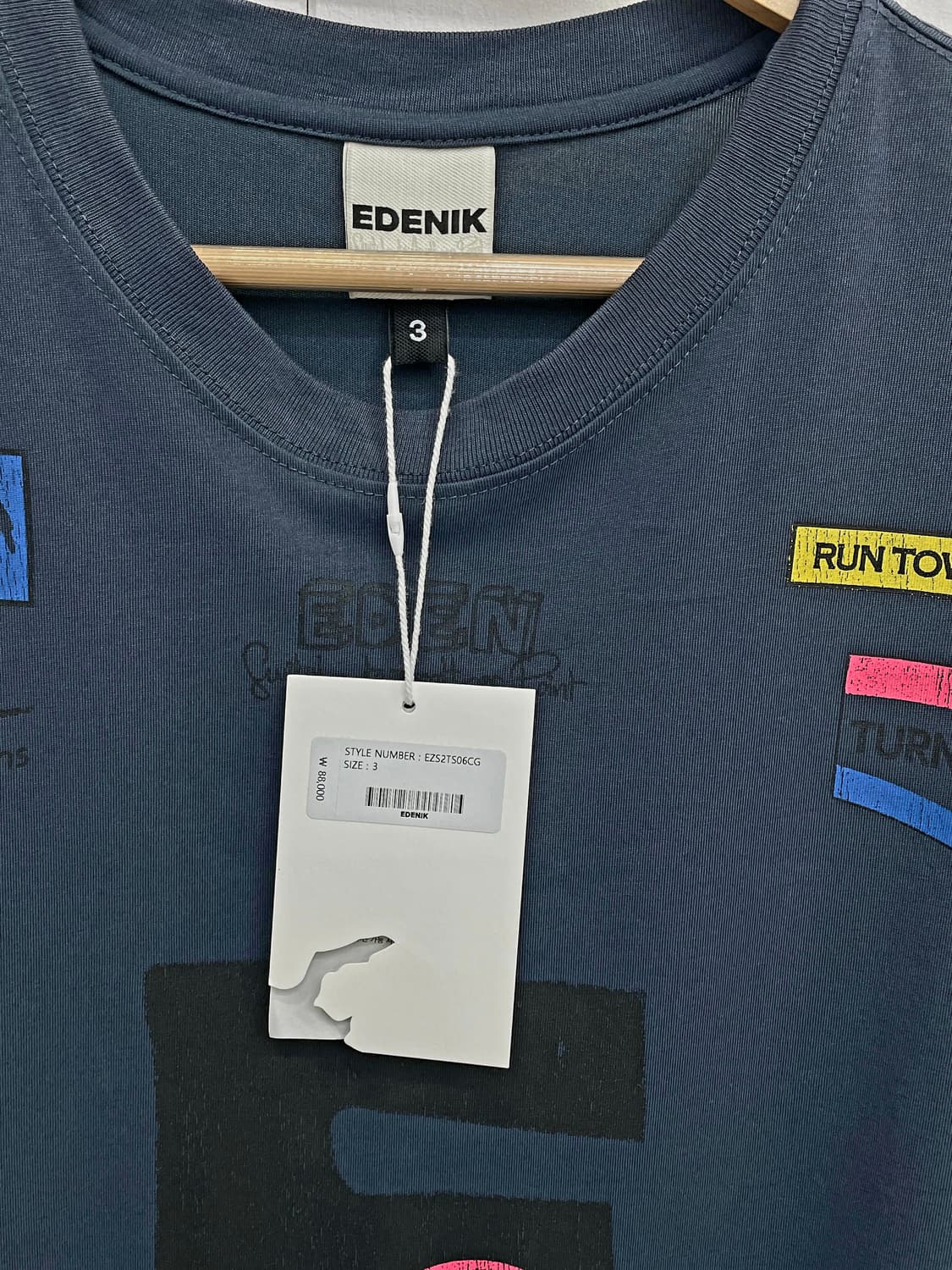 에데닉 그래픽 프린팅 롱슬리브 티셔츠 상품이미지6