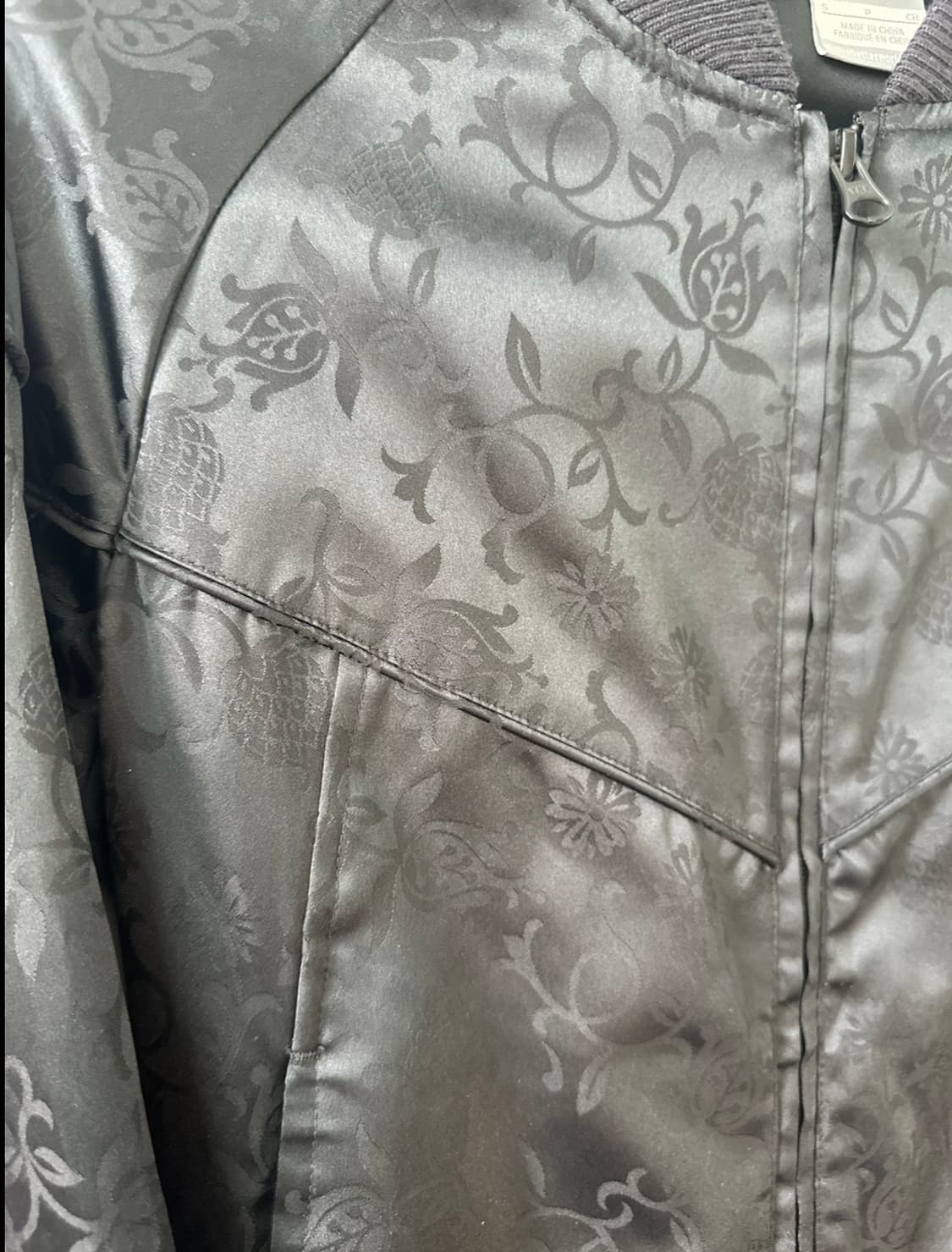 나이키 플로럴 블랙 봄버 자켓 상품이미지5