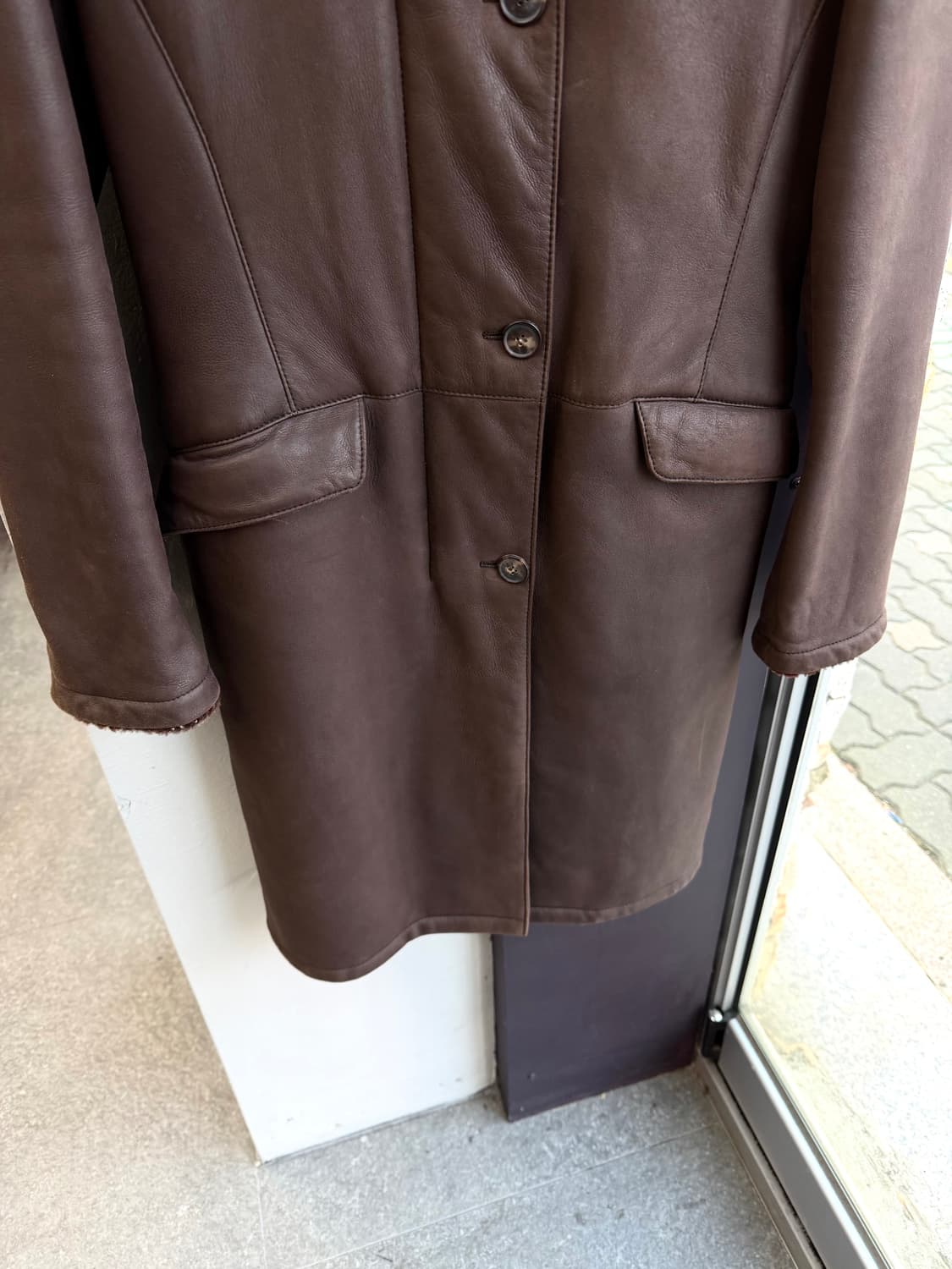 42/ 로로피아나 램스킨 무스탕 롱코트 상품이미지4