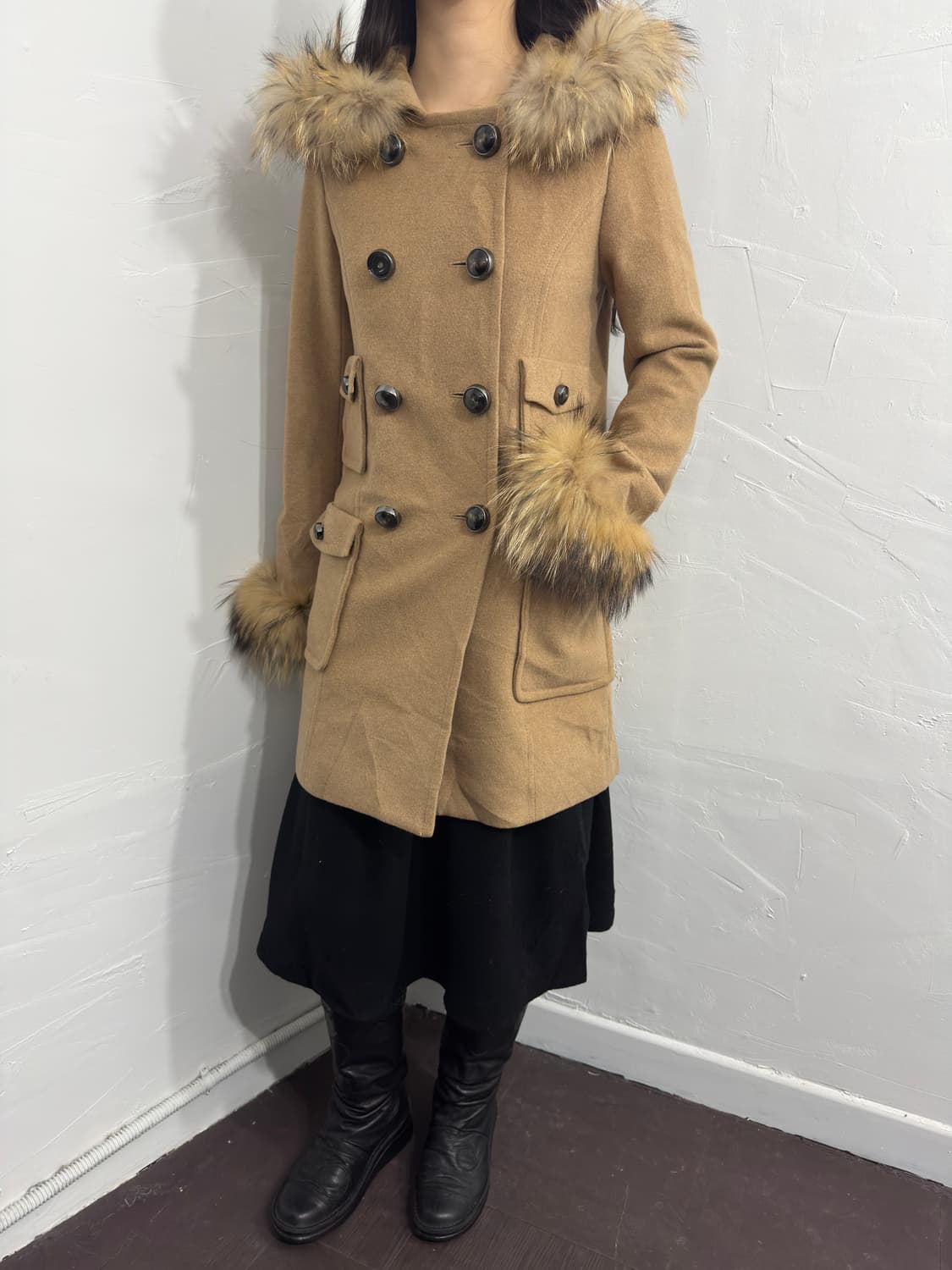 grace contental camel fur detail coat 상품이미지10