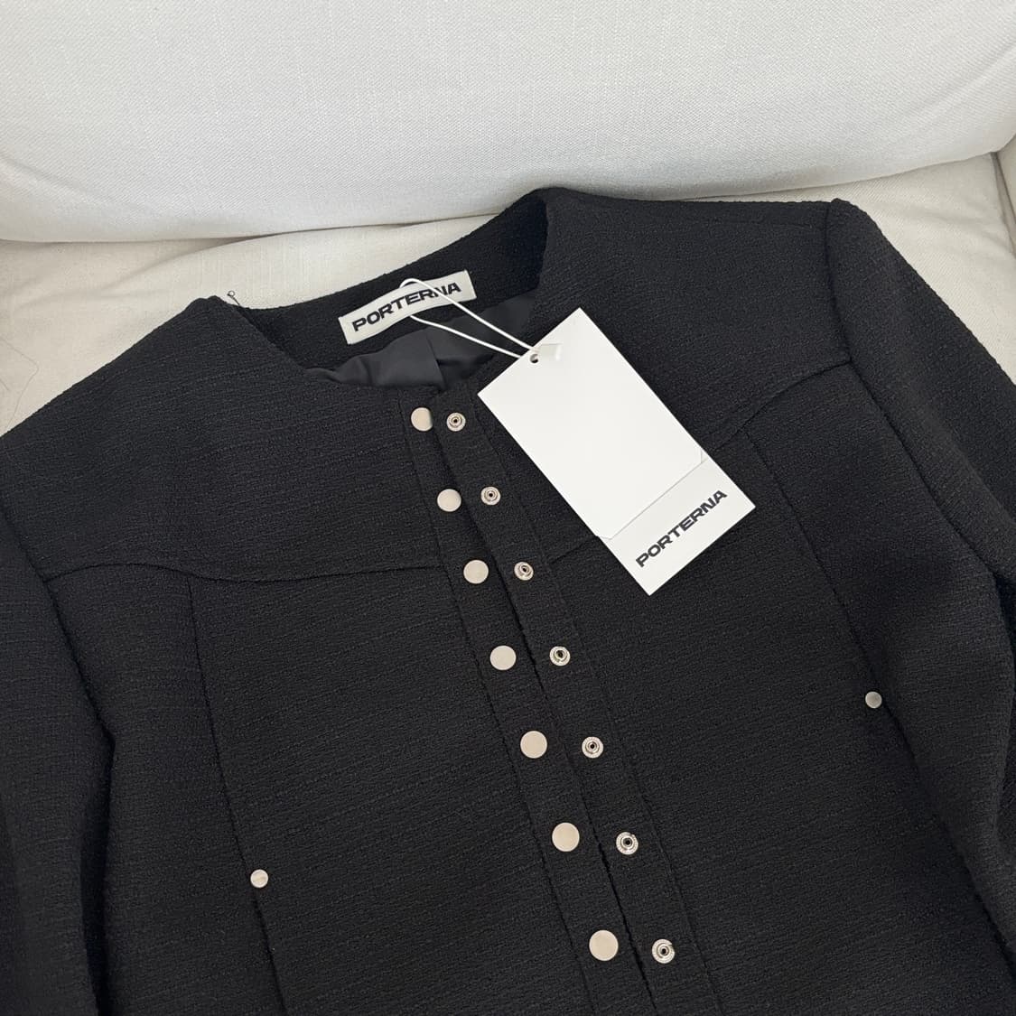 포르테나 트위드 스냅 크롭 자켓 상품이미지4