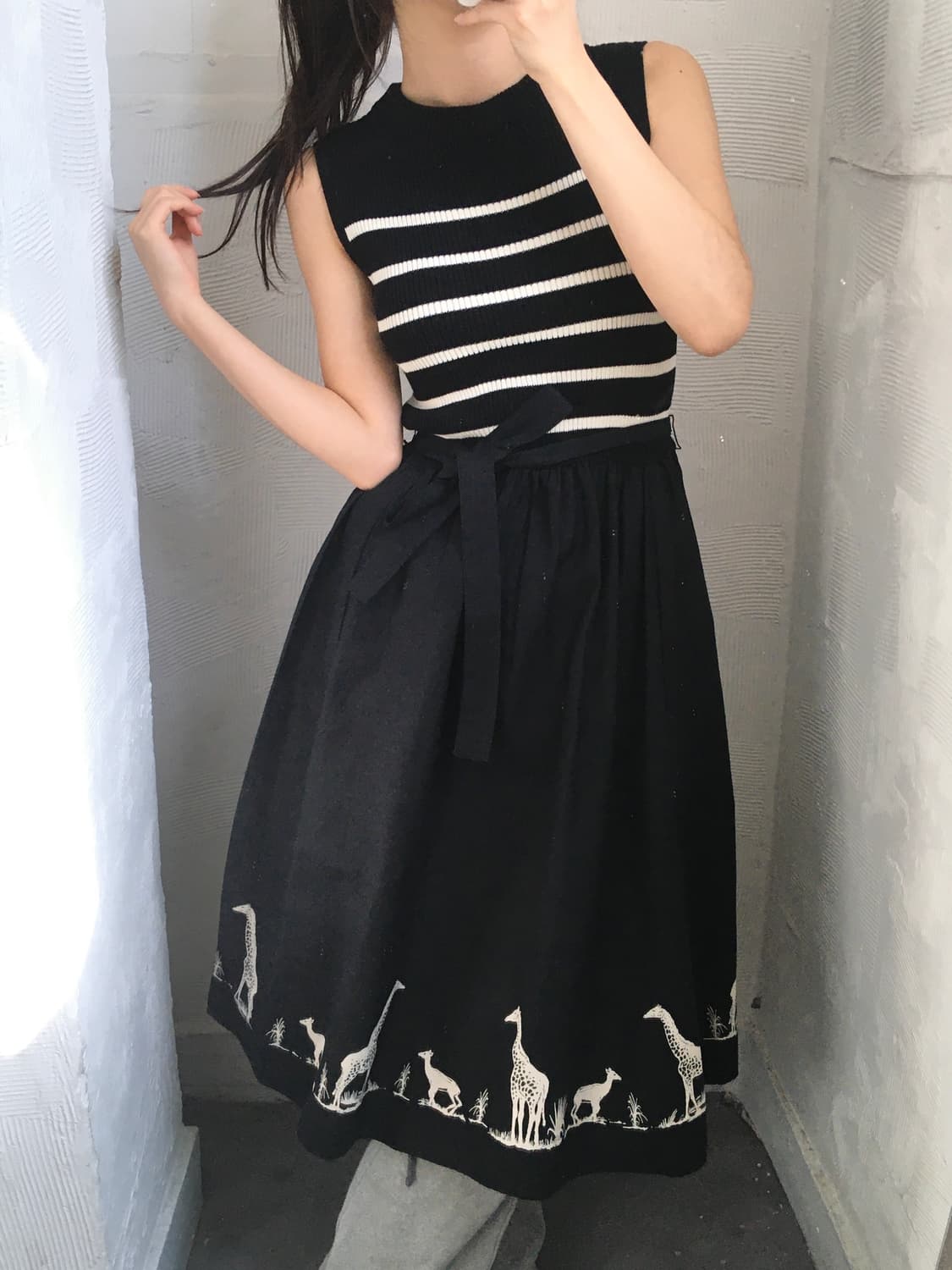 [새상품] Agnes B 아네스베 블랙 화이트 스트라이프 원피스 상품이미지1