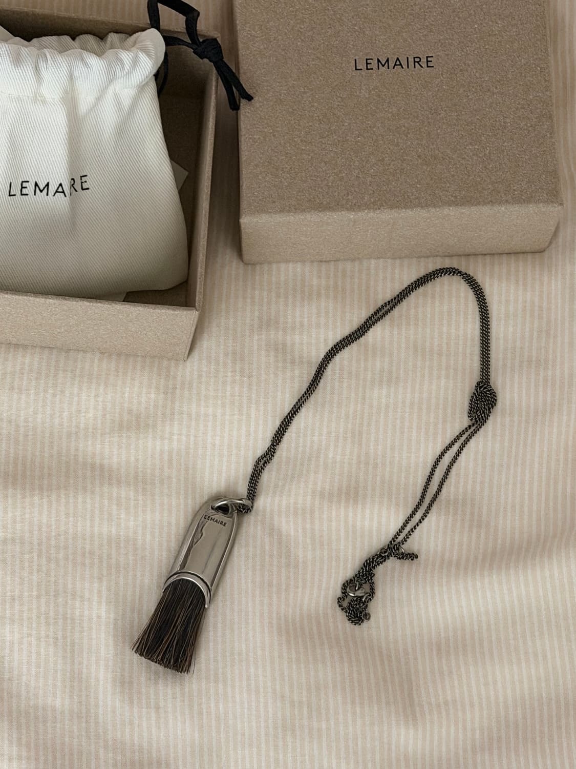 르메르 브러쉬 목걸이 상품이미지3