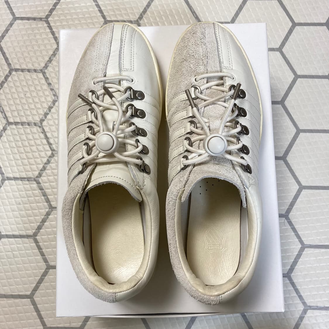 (270) 엔지니어드가먼츠 23SS x 케이스위스  클래식GT 화이트 상품이미지3