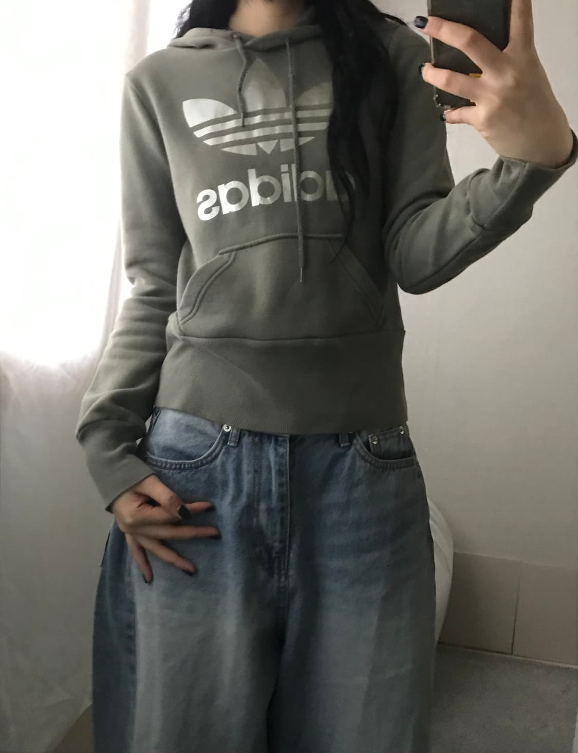 아디다스 카키 실버 후드티 상품이미지2