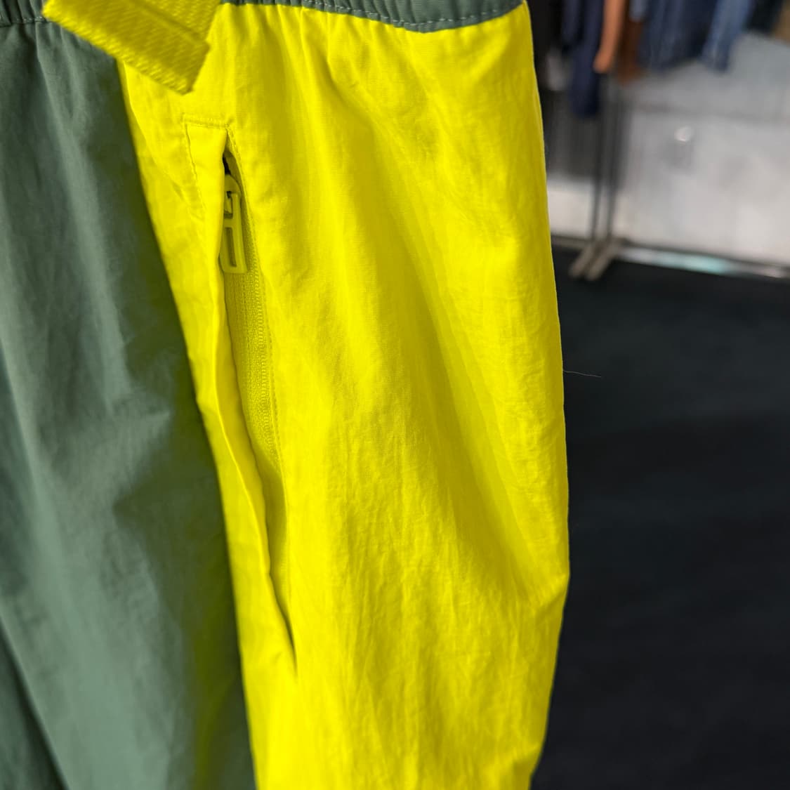 [3XL] 아디다스 로고 우븐 조거팬츠 상품이미지3