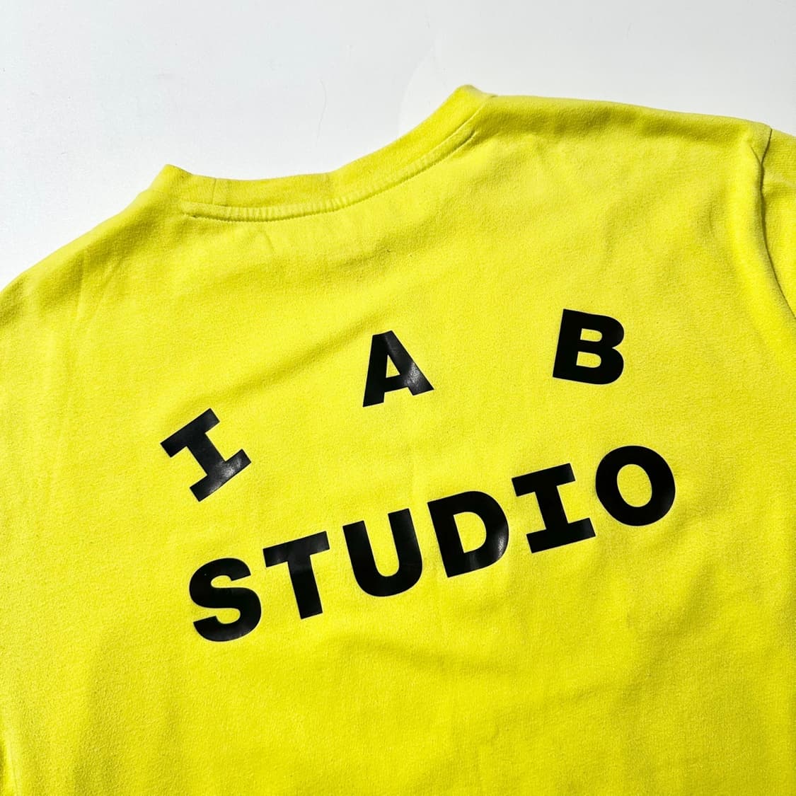 아이앱 스튜디오 x 아식스 반팔 티셔츠 라임 상품이미지6